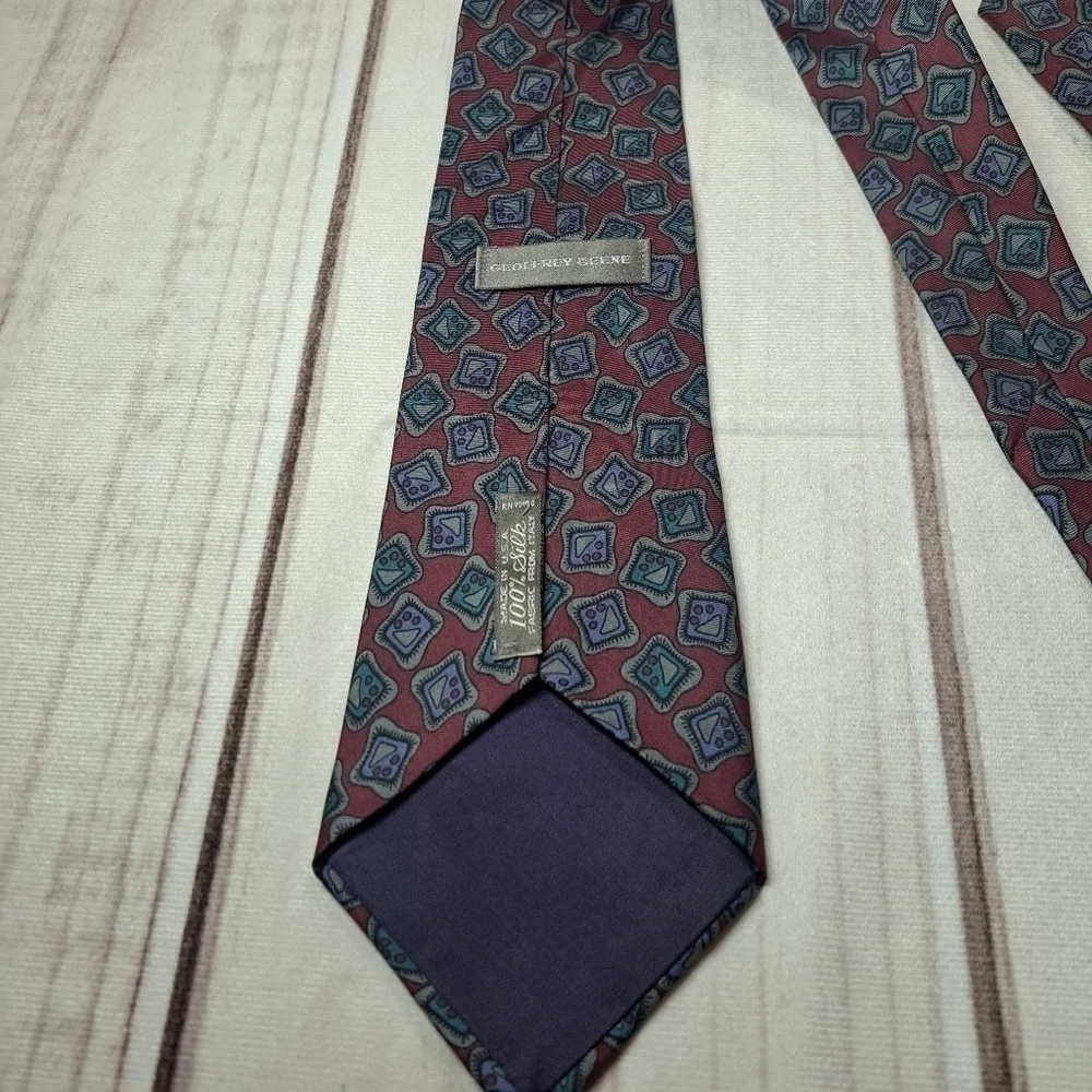 3 FOR 12 SALE Geoffrey Beene Silk Tie